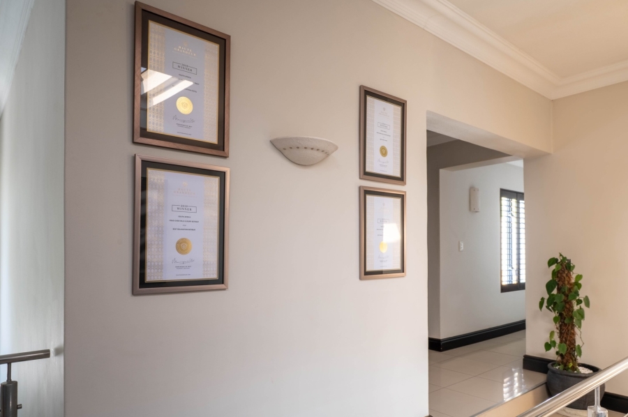 9 Bedroom Property for Sale in The Heads Western Cape